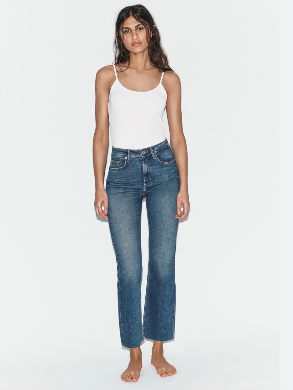 ZARA High Waist Cropped Flare Jeans Size 28 (US 6) Medium Wash Raw Hem Denim